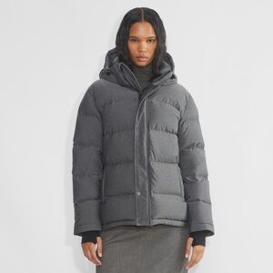 Aritiza Gray SuperPuff NWT